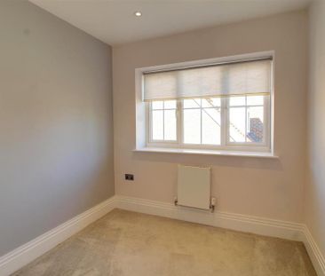 3 bedroom detached house to rent - Photo 3