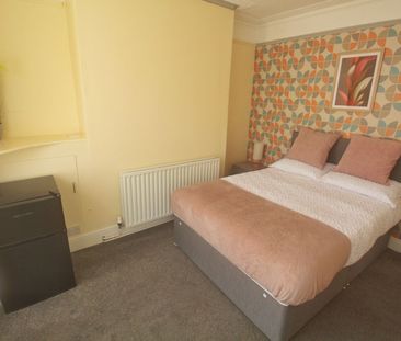 96 Newland Street West, Lincoln, Lincolnshire, LN1 1PH - Photo 3