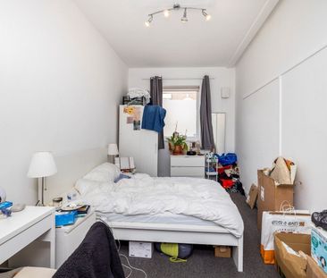 Kennington Lane, London, SE11 - Photo 4