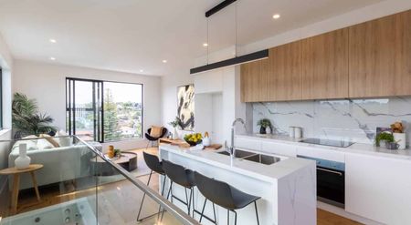 Bays Lifestyle with City Convenience - Photo 4