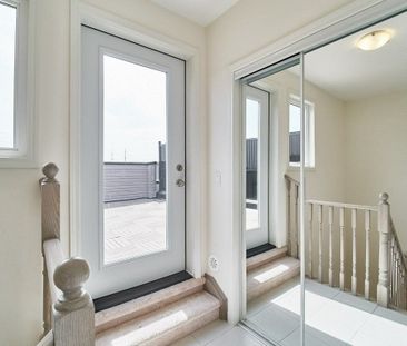 For Lease - 515 Kingbird Grove Unit# 303, Toronto, Ontario - Photo 2