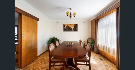 Spacious Three-Bedroom Home In A Prime Position. - Photo 4