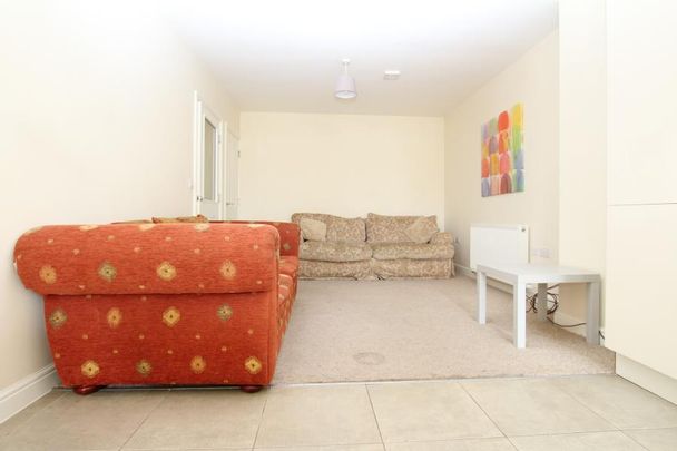 7 bedroom terraced house to rent - Photo 1