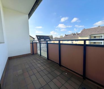 Schöne 2-Zimmer-Wohnung mit Balkon! - Photo 2