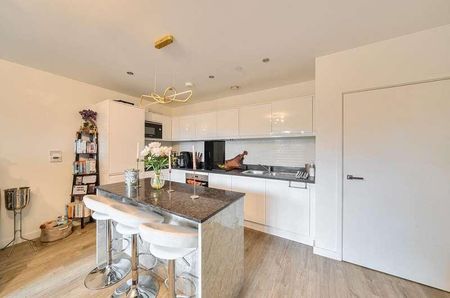 Halley House, NW9 - Photo 5