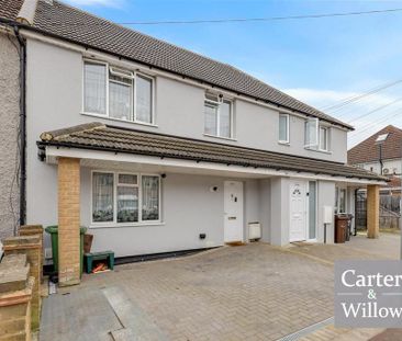 3 bedroom end of terrace house to rent - Photo 2