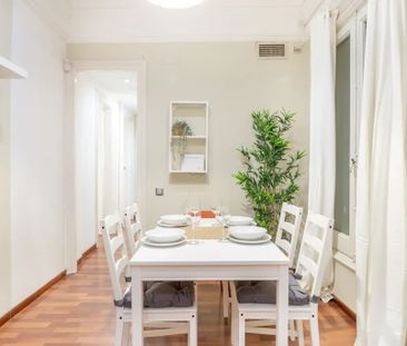 Via Laietana, Barcelona, Catalonia 08003 - Photo 2