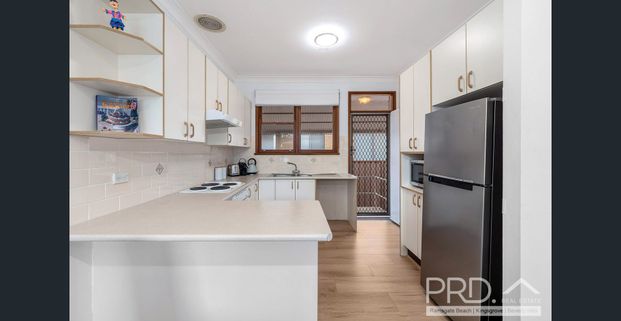 THREE-BEDROOM VILLA FURNISHED OR UNFURNISHED - Photo 1