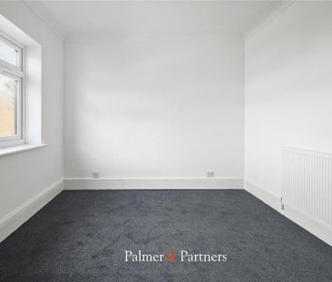 2 bedroom maisonette to rent - Photo 4