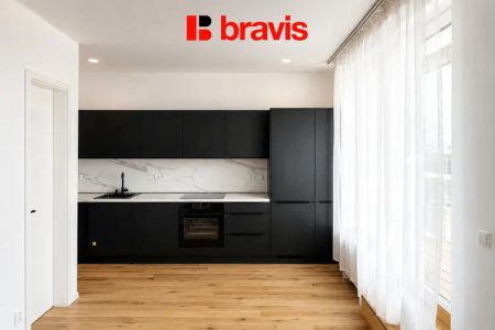 Pronájem moderního bytu 3+kk po rekonstrukci, ul. Červinkova, Brno - Královo Pole, s střešní terasou a hezkým výhledem - Фото 2