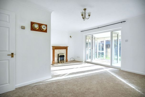3 bed detached house to rent in Ethelbert Road, Faversham, ME13 - Photo 1