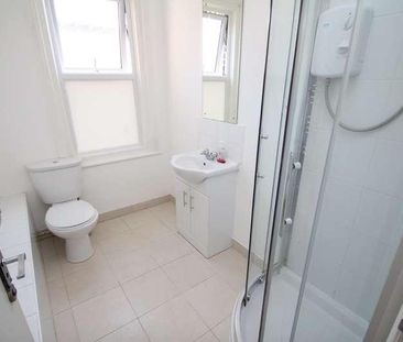 Hove, BN3 - Photo 2