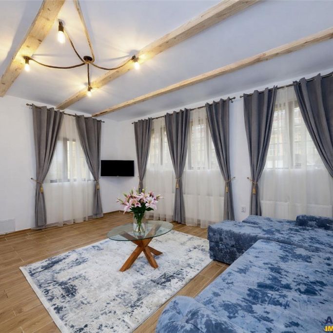 PET friendly, curte proprie, zona centrala, Brasov - Fotografie 1