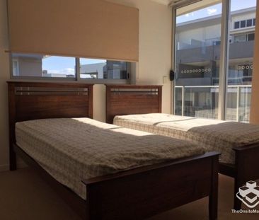 2 Bed 2 Bath Funished Apartments - Modern, spacious and close to al... - Photo 4