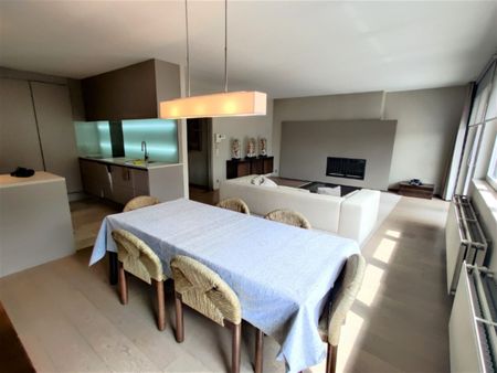 Rustig gelegen appartement met drie slaapkamers en garage - Photo 5