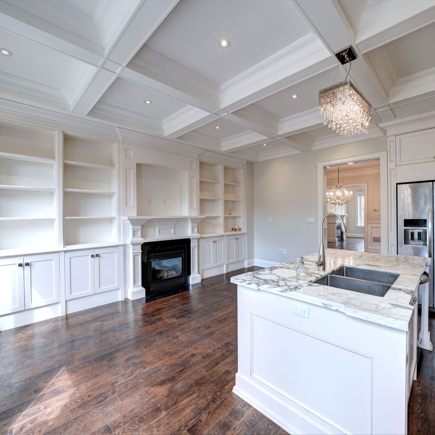 For Lease - 311 Davisville Avenue, Toronto, Ontario - Photo 1