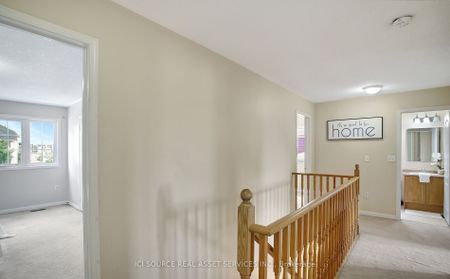 Detached Home For Lease | W7379582 - Photo 5