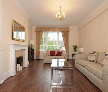Clifton Court, St Johns Wood, NW8, London - Photo 1