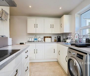 3 bedroom terraced house to rent - Photo 4