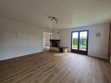 Location maison 4 pièces, 110.00m², Lys-Haut-Layon - Photo 5