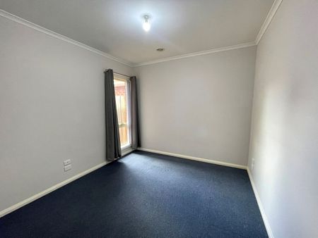 Comfortable & Low-Maintenance Living in a Convenient Location - Photo 2