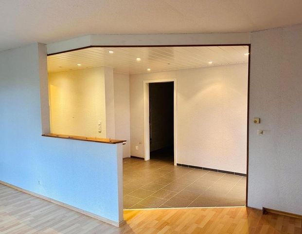 Attraktive Anliegerwohnung mit Terrasse, Gartenhaus und Stellplatz - Photo 1