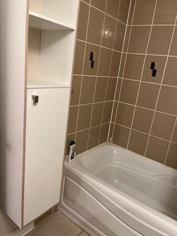 For Lease - 5450 Glen Erin Drive Unit# Basement, Mississauga, Ontario - Photo 4