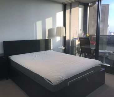 Fantastic 2 Bedder 2 Bath + Study With City Views - Photo 5