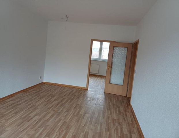 Kurze Wege im Alltag - kleine 4-Raum-Wohnung sucht Nachmieter - Foto 1