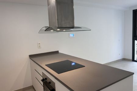 1 Bedroom Apartment For Rent in Estepona, Málaga - Photo 4