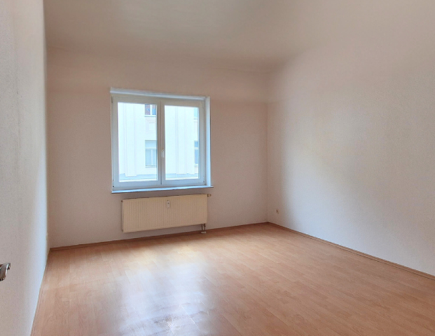 Frisch renovierte 3-Raum Wohnung mit Balkon - Foto 1