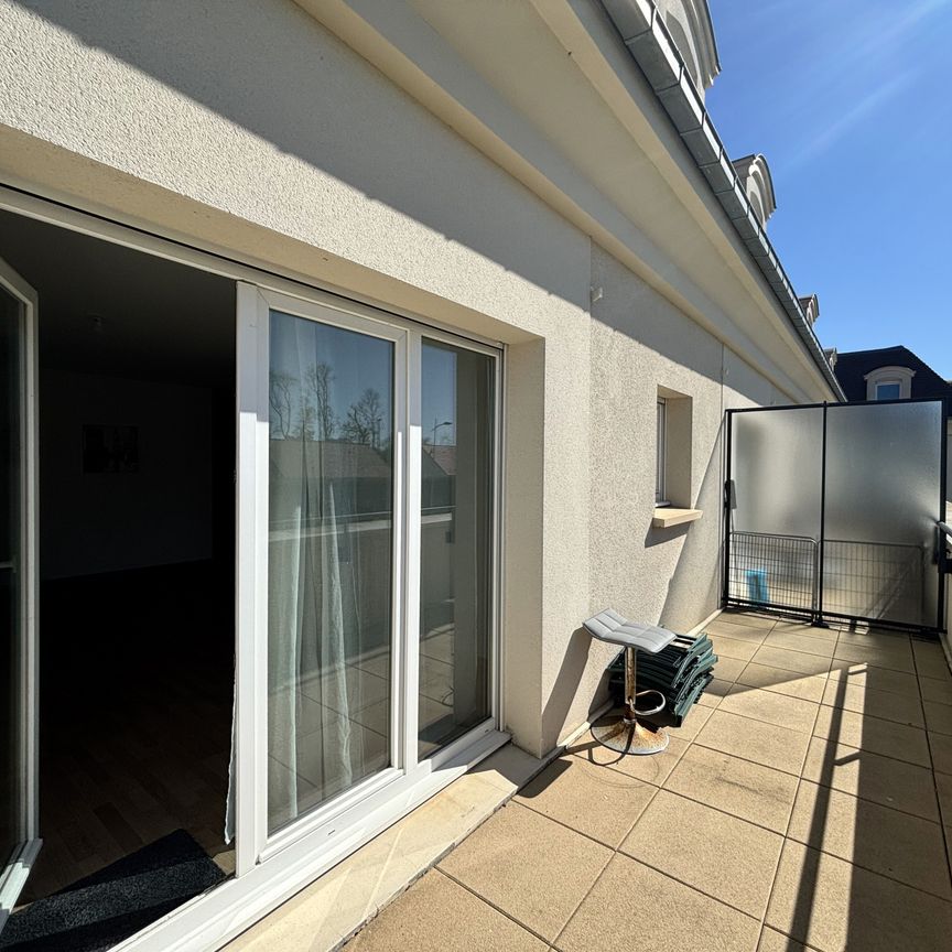 Location Appartement 3 pièces 70m² ROTS 14980 - Photo 1