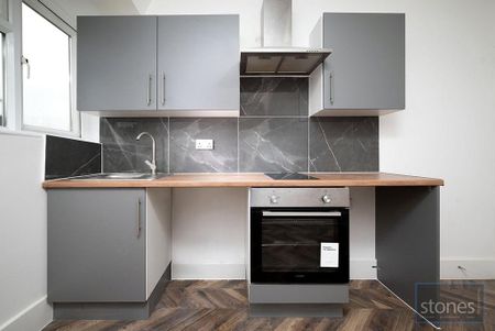 Studio to rent - Photo 2