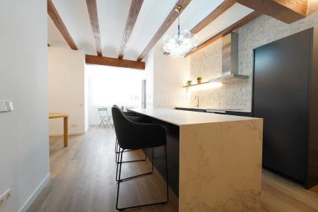 Valencia Capital - Photo 2