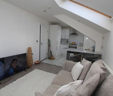 2 Bedroom Apartment , Chester - Photo 6