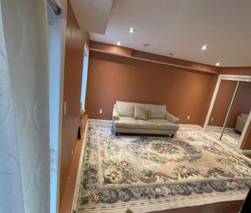 For Lease - 3365 Stoney Crescent, Mississauga, Ontario - Photo 6