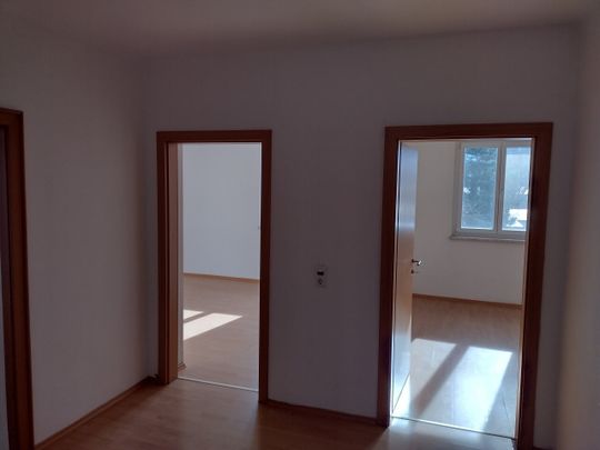 geräumige 3-Raum Wohnung mit herrlichem Ausblick - Photo 1