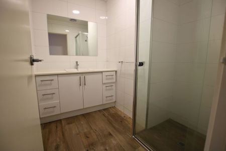 Modern Ground level villa unit - Photo 5