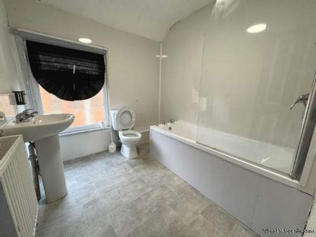 3 bedroom property to rent in Blackpool - Photo 4