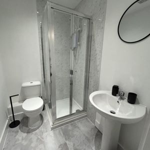 1 bedroom semi-detached house to rent - Photo 3