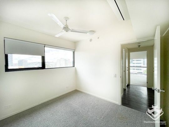 Spacious 3-Bedroom Apartment in Prime South Brisbane Location - Photo 1