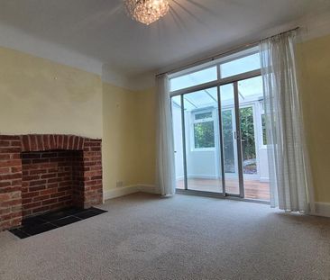 3 bedroom detached house to rent - Photo 2