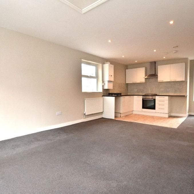 2 bedroom flat to rent - Photo 1