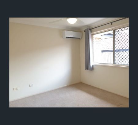 4 Macchion Close, Wakerley, Qld 4154 - Photo 3