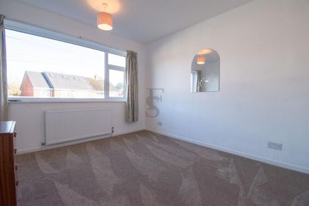 3 bedroom semi-detached house to rent - Photo 4