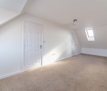 3 bed town house to rent in Greville Gardens, Great Park, NE13 - Photo 6