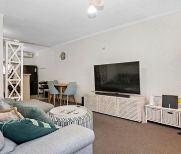 9/415 Seaview Road, Henley Beach. - Photo 2