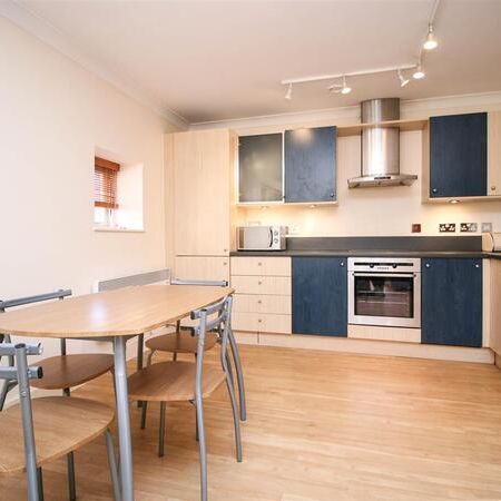 Friday Bridge, Berkley Street - Photo 1