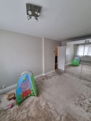 1 Bed Flat, Thornhill Gardens, IG11 - Photo 1