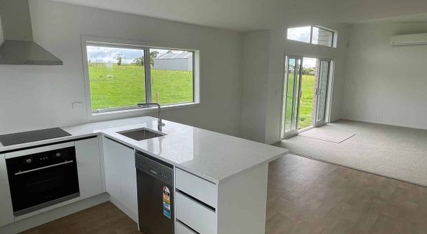 Sunny Rural Living Close to Motorway - Photo 1